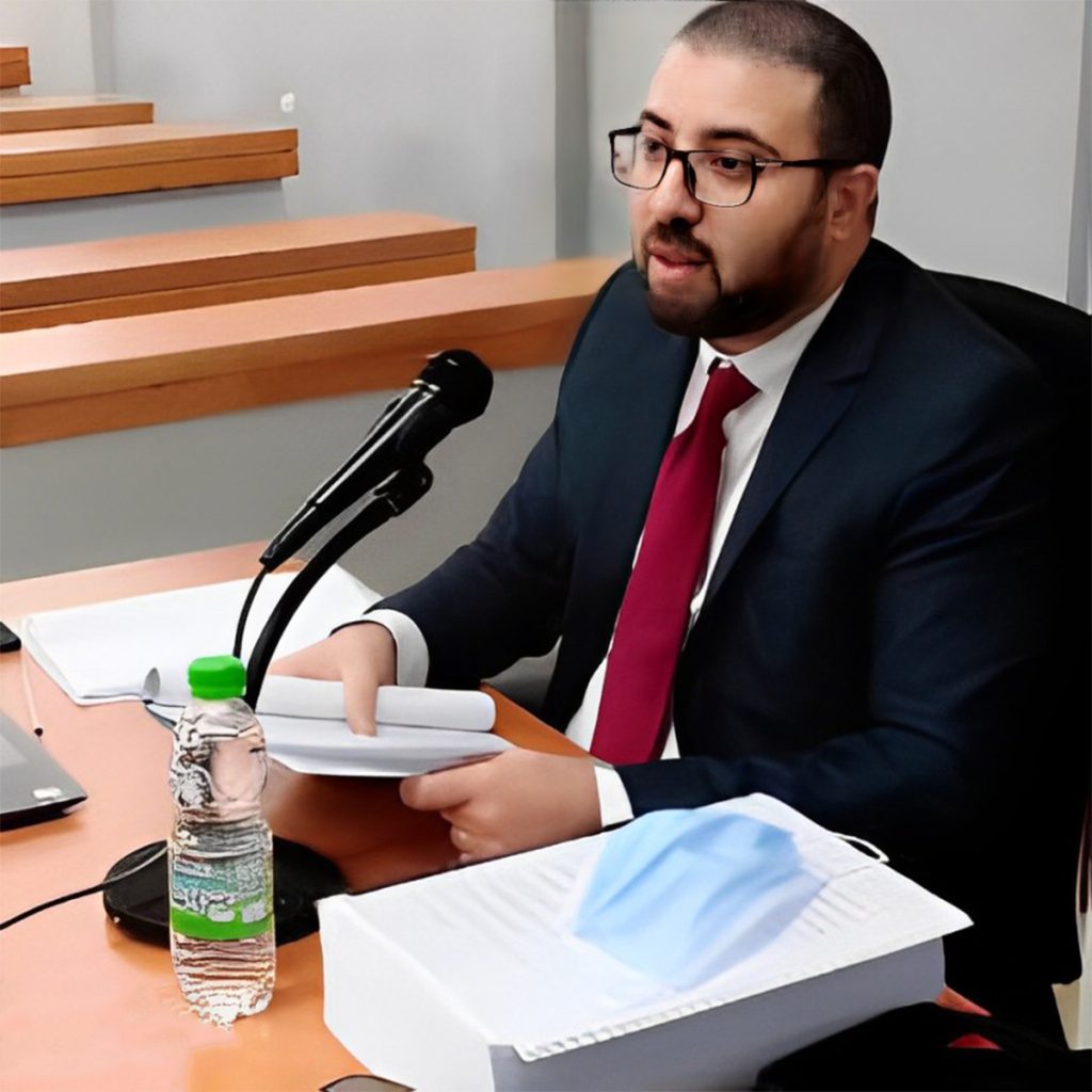 د. يسين العمري دكتور في سوسيولوجيا الدين والسياسة باحث في علم النفس